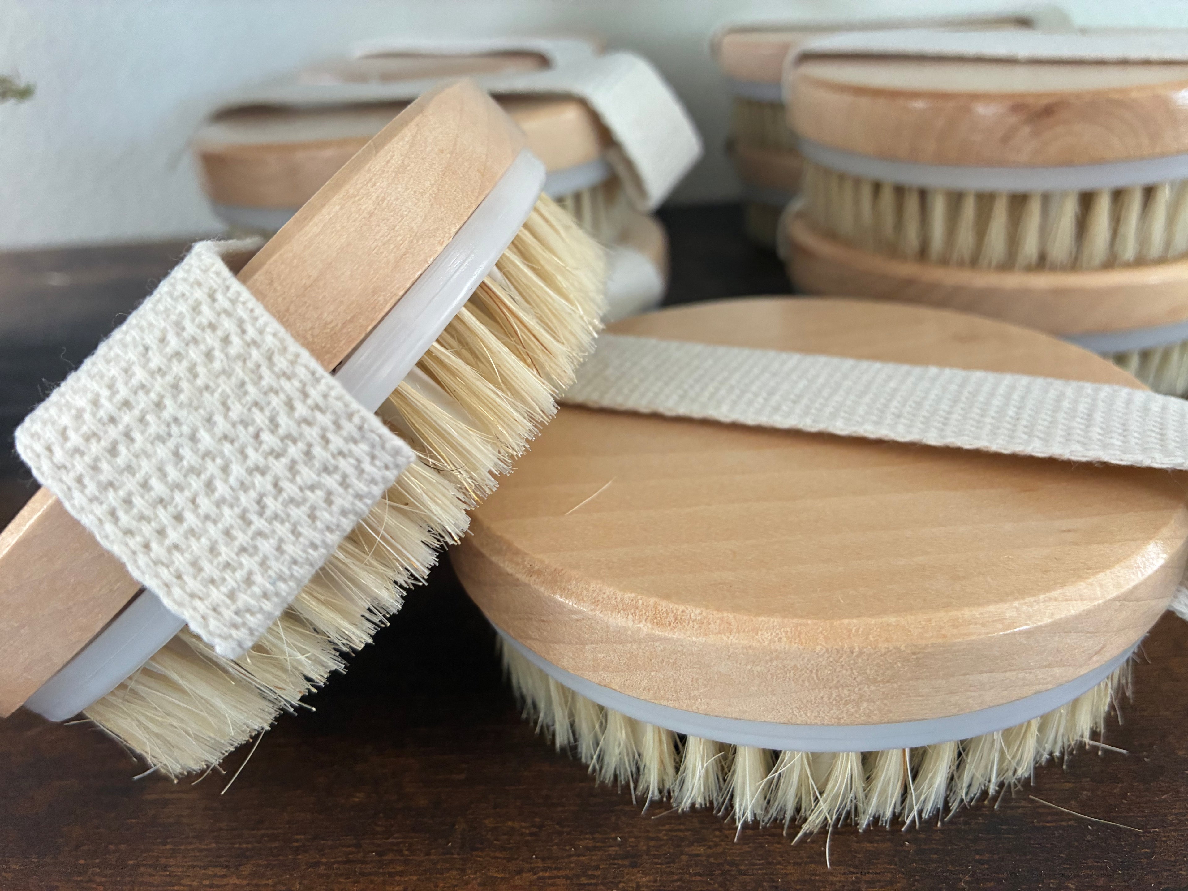 Dry body brush